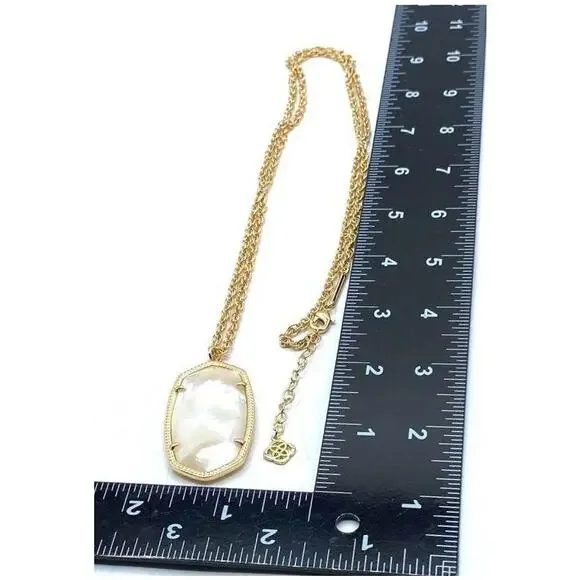 Kendra Scott Reid Intarsia Faceted Mother of Pearl Pendant Necklace - Picture 6 of 9